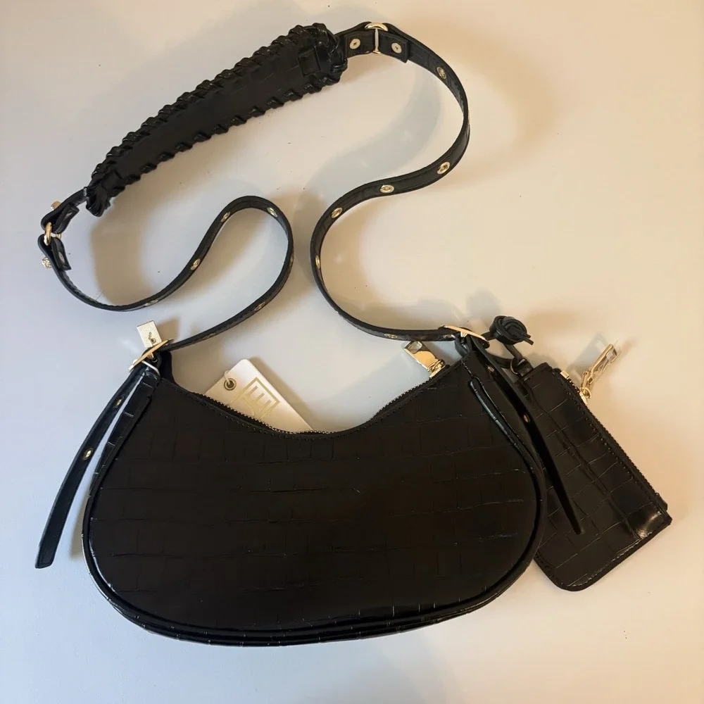 Urban Expressions Black Crossbody Vegan Leather Crocodile Print NWT Bellatrix